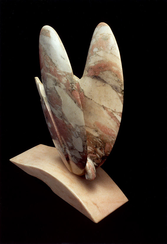 Jania Ashby marble sculpture, Farfalla